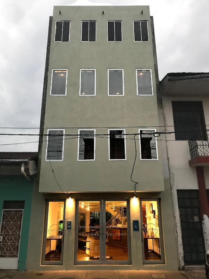 Central Bed & Breakfast Iquitos Exteriör bild